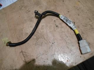 Запчасть проводка концевика под педаль тормоза Toyota Avensis