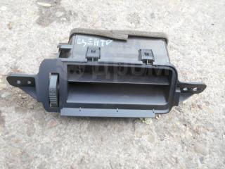 Решетка вентиляционная центральная Toyota Wish Б/У Решетка вентиляционная центральная Toyota Wish