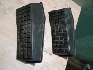 Запчасть подставка под ногу Toyota Avensis