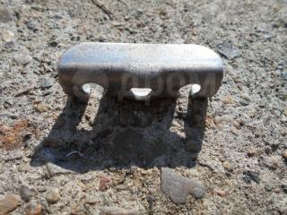 Замок тросиков ручного тормоза Toyota Corolla Fielder