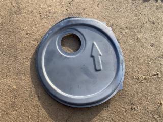 Крышка пола смотровая задняя Toyota Premio 2011