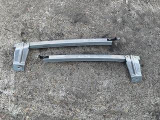 Направляющая стекла двери передняя Nissan Juke 2016