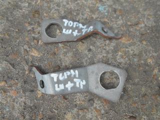 Запчасть кронштейн тормозного шланга передний Toyota Corolla Axio ноябрь 2017