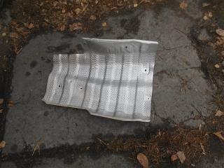 Тепловой экран глушителя задний Toyota Premio 2010