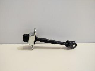 Фото запчасти ограничитель двери передний правый Changan UNI-V Б/У запчасть Запчасть ограничитель двери передний правый Changan UNI-V