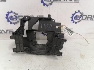 Запчасть кронштейн подрулевых Ford Focus 2