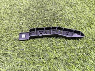 Кронштейн бампера передний правый Cherokee