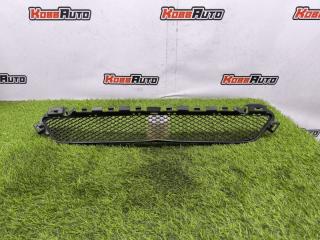 Решетка в бампер передняя Mercedes C