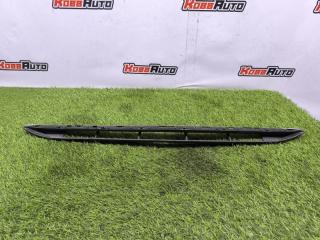 Накладка бампера передняя Mercedes E