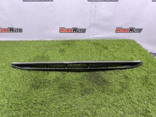 Накладка бампера передняя Mercedes E