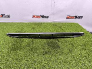 Накладка бампера передняя Mercedes E