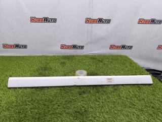 Молдинг двери передний левый Jeep Grand Cherokee