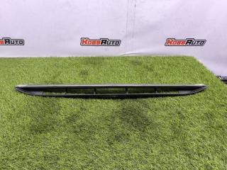 Накладка бампера передняя Mercedes E