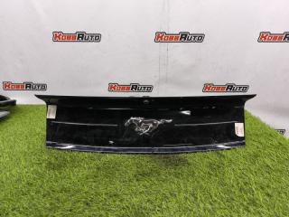 Запчасть накладка крышки багажника задняя Ford Mustang 2015-