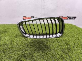 Решетка радиатора передняя правая BMW 3