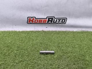 Запчасть направляющая втулка клапана двигателя Kia Granbird