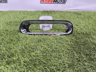 Запчасть накладка решетки радиатора Jeep Wrangler