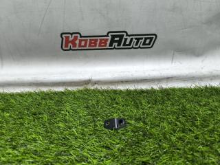 Запчасть кронштейн датчика скорости колеса Kia Opirus 2006-2009