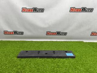 Запчасть рамка для номера SsangYong Tivoli