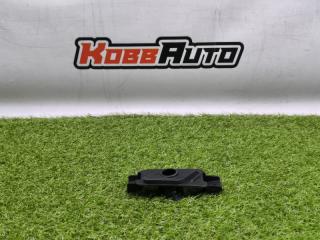 Запчасть кронштейн датчика парковки Genesis G80