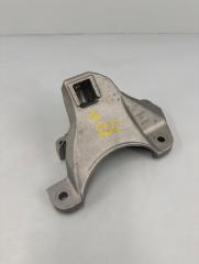 Кронштейн двигателя правый BMW 5 2011