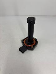 Датчик уровня масла в двигателе BMW 5