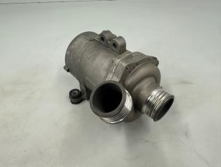 Помпа насос охлаждающей жидкости BMW 5