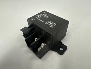 Реле включения вентилятора BMW 5 2011