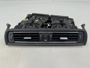 Воздуховод дефлектор торпеды центральный передний BMW 5 2014