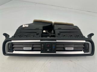 Воздуховод дефлектор торпеды центральный Bmw 7 2011