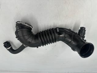 Патрубок воздушного фильтра BMW 1