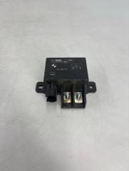 Реле включения вентилятора Bmw X5 2008