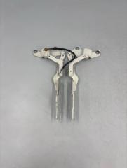 Петли капота BMW 3 2009 контрактная Петли капота BMW 3 2009