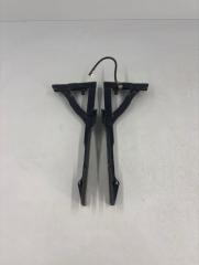 Петли капота BMW 5 2006 контрактная Петли капота BMW 5 2006