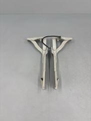 Петли капота BMW 5 2006 контрактная Петли капота BMW 5 2006