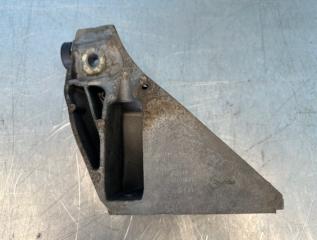 Кронштейн двигателя правый BMW X5