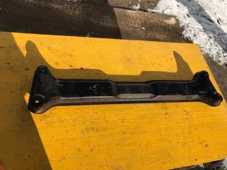 Запчасть балка под кпп MITSUBISHI PAJERO V68W 4M41T контрактная Балка под кпп MITSUBISHI PAJERO V68W 4M41T контрактная