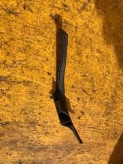 Запчасть уголок жабо левый TOYOTA IST