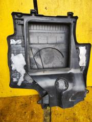 Декоративная крышка двс MPV LY3P L3-VDT Декоративная крышка двс MPV LY3P L3-VDT