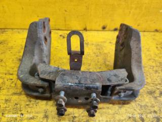 Подушка акпп TOYOTA DYNA
