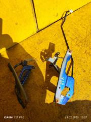 Держатель капота HONDA FIT