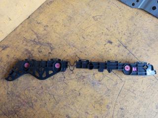 Фото запчасти крепеж бампера задний правый TOYOTA PRIUS PHV контрактная запчасть Запчасть крепеж бампера задний правый TOYOTA PRIUS PHV