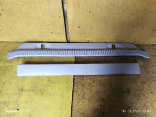 Запчасть планка багажника CADILLAC ESCALADE