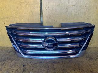 Решетка радиатора NISSAN SERENA 2015