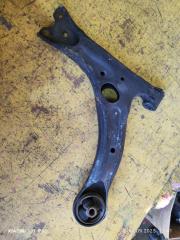 Запчасть рычаг передний правый TOYOTA COROLLA FIELDER