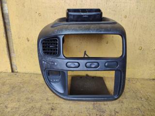 Консоль магнитофона MITSUBISHI Delica