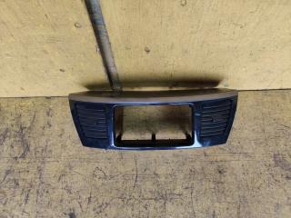 Консоль магнитофона TOYOTA VOXY