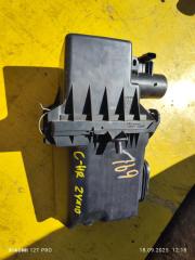 Фото запчасти корпус воздушного фильтра TOYOTA C-HR контрактная запчасть Запчасть корпус воздушного фильтра TOYOTA C-HR