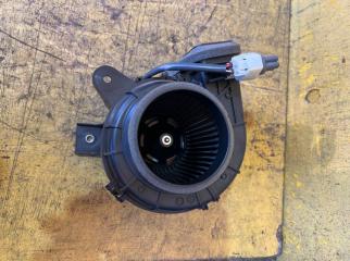 Фото запчасти мотор охлаждения батареи левый TOYOTA PRIUS PHV контрактная запчасть Запчасть мотор охлаждения батареи левый TOYOTA PRIUS PHV