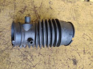 Патрубок воздушн.фильтра HONDA ELYSION контрактная Патрубок воздушн.фильтра HONDA ELYSION